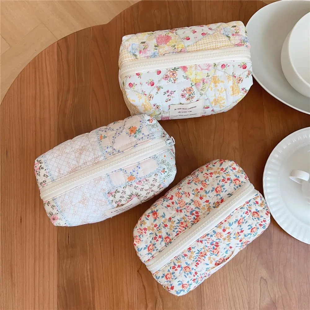 Floral Makeup Bag Small Cotton Quilted Cosmetic Makeup Bag Organizer, Aesthetic Portable Pouch Purse Toiletry Bag for Women Girls Travel accessories (Beige Floral-S)