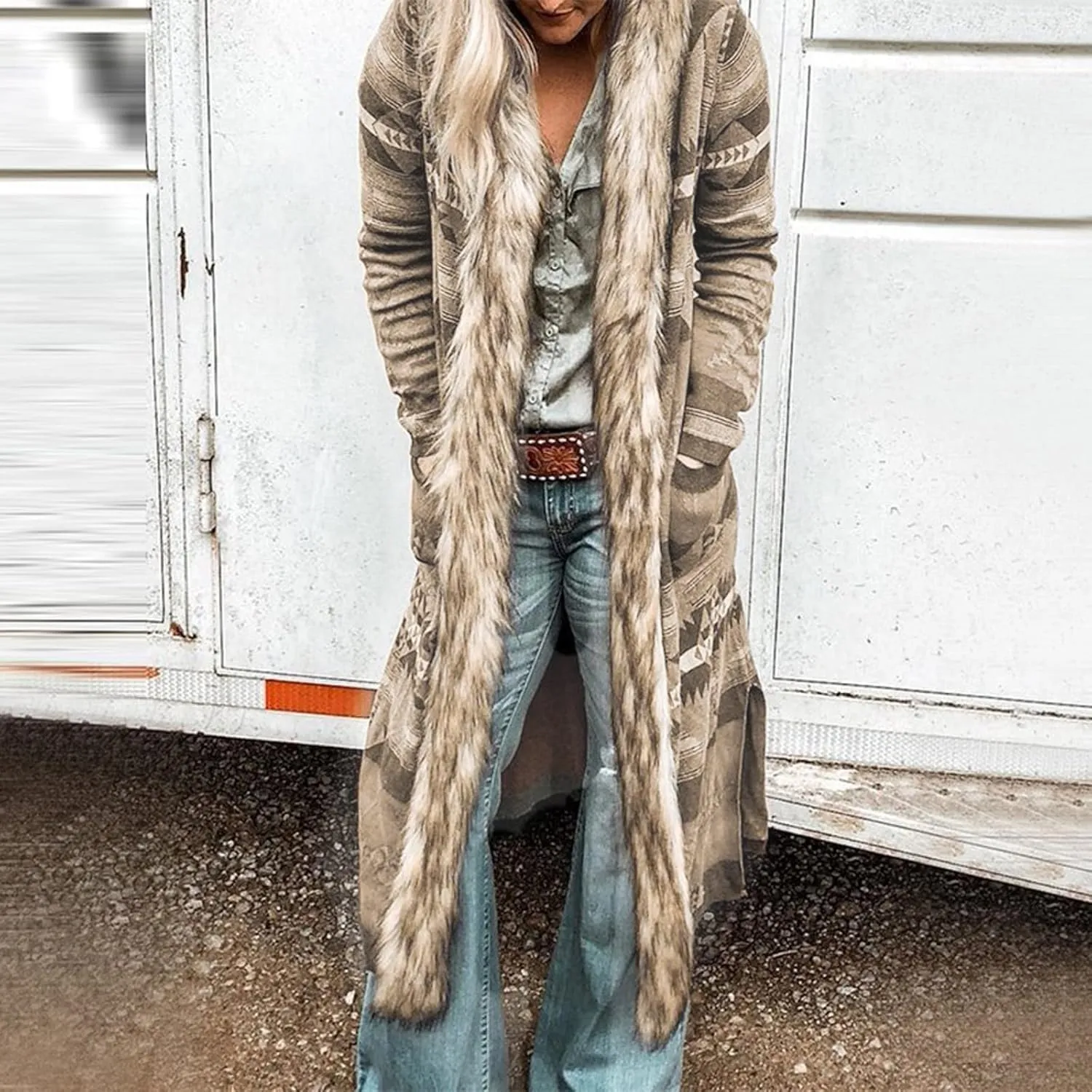 Plus Size Overcoat with Fur Hood Winter Coats for Women Windproof Outerwear Furry Jackets Ethnic Style Trench Coat