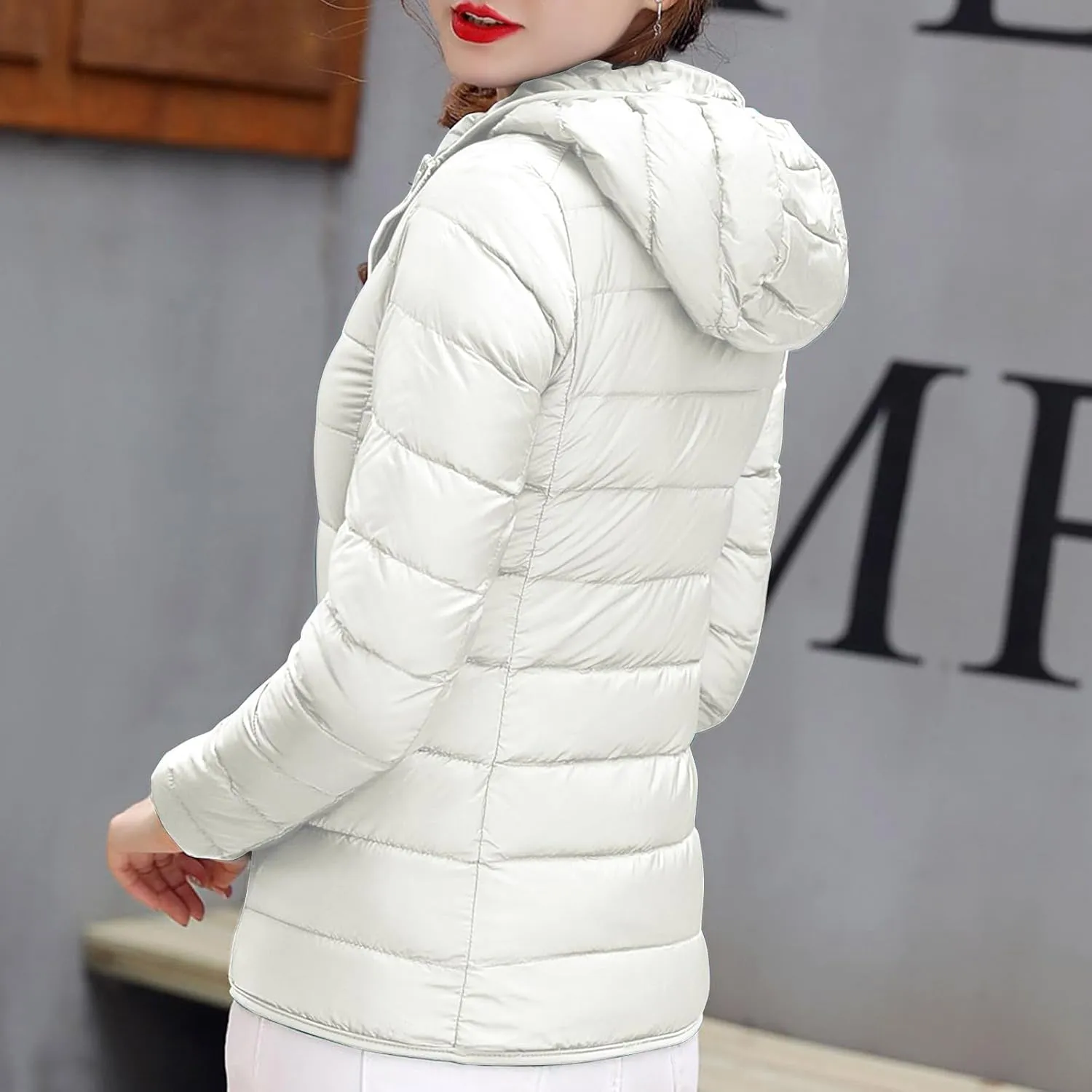 Winter Jacket Women Quilted Stand Collar Lightweight Puffer Coat Solid Zipper Padded Packable Down Jacket With Hood